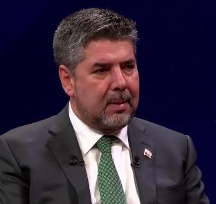 رحمت الله نبیل می‌نویسد که بیرون آمدن از بحران کنونی گرچه روز به روز سخترمی‌شود، اما ناممکن نیست.
